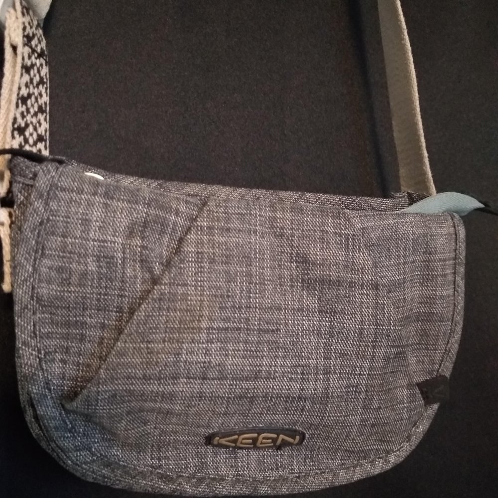 Women's accessories